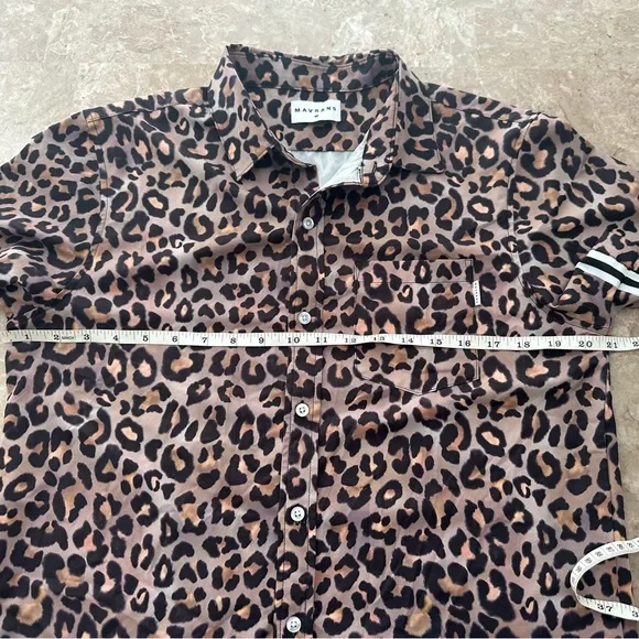 MAVRANS SET LEOPARD GAME WEEKEND SHIRT and SHORTS Size M